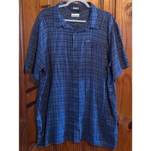 Columbia men’s blue/black plaid short sleeve button up shirt regular size XL